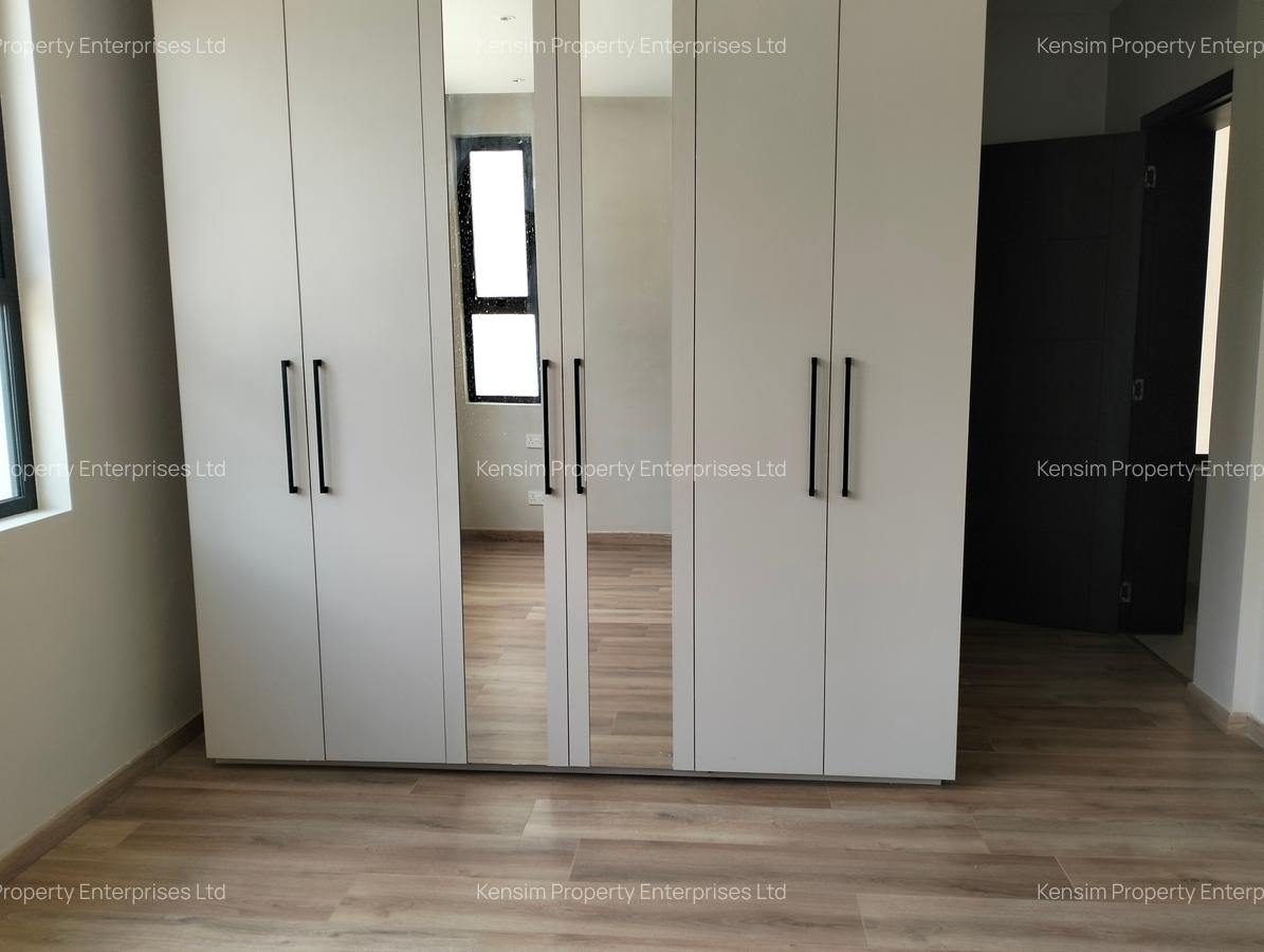 5 Bed Townhouse with En Suite in Lavington - 13