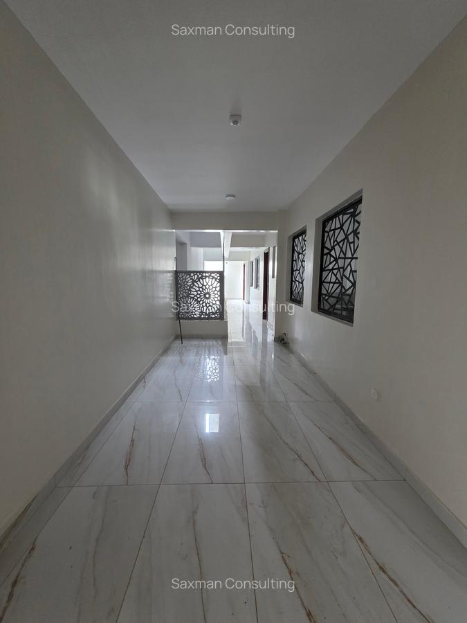 3 Bed Apartment with En Suite in General Mathenge - 6