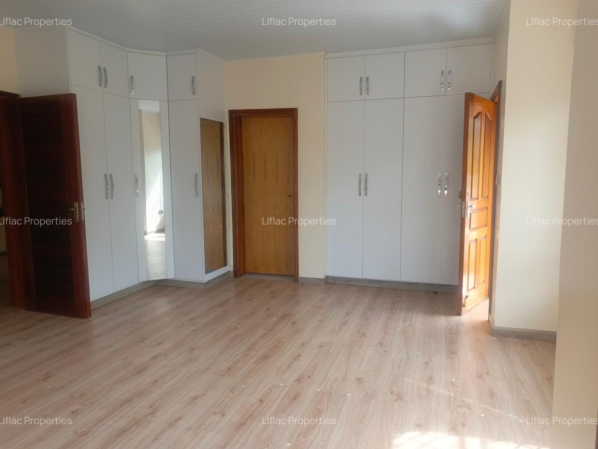 Commercial Property with Fibre Internet in Ridgeways - 17