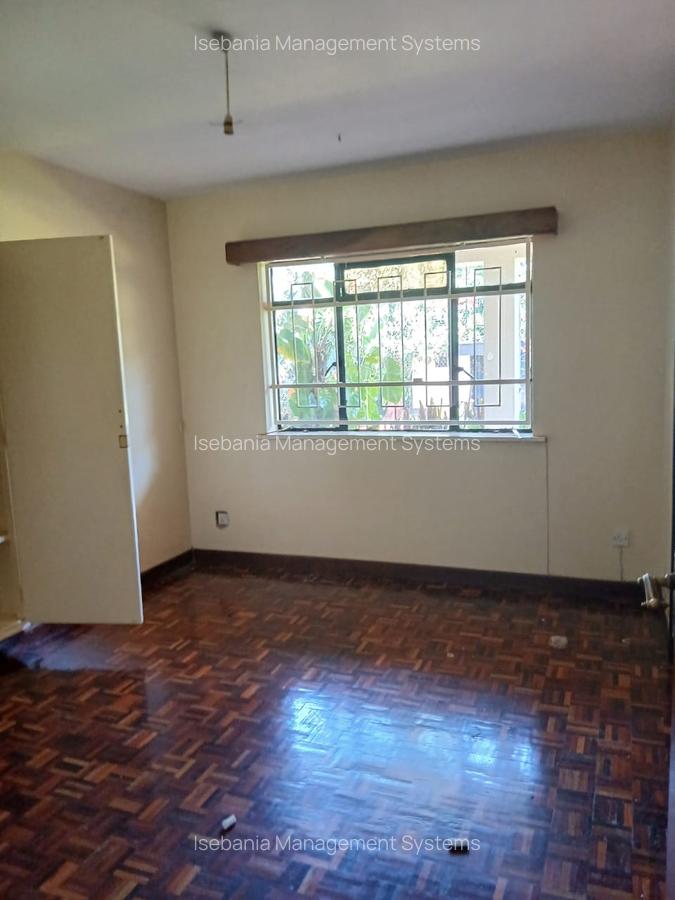 5 Bed House with En Suite at Redhill Road - 9