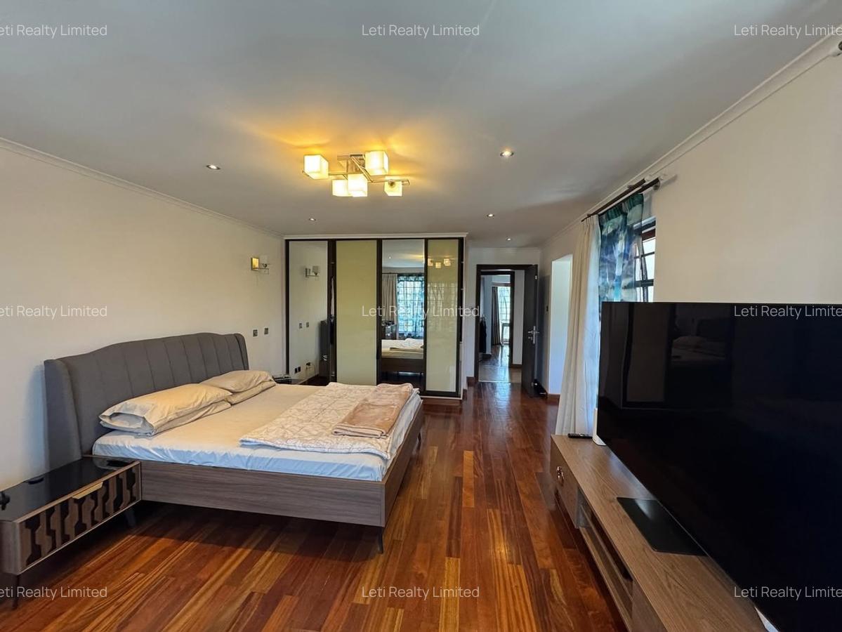 5 Bed Villa with En Suite in Runda - 9