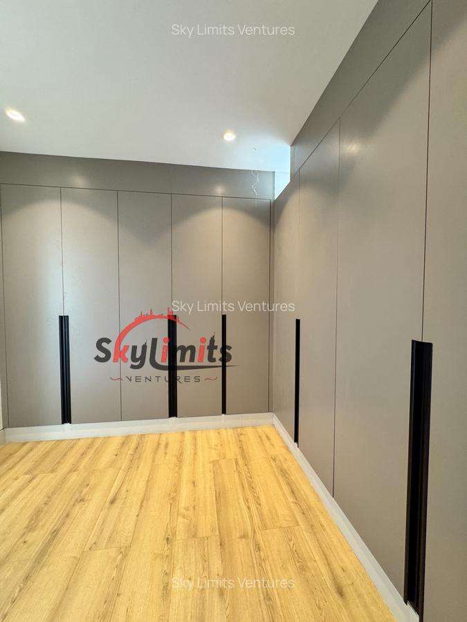 5 Bed Villa with En Suite at Spring Valley - 10