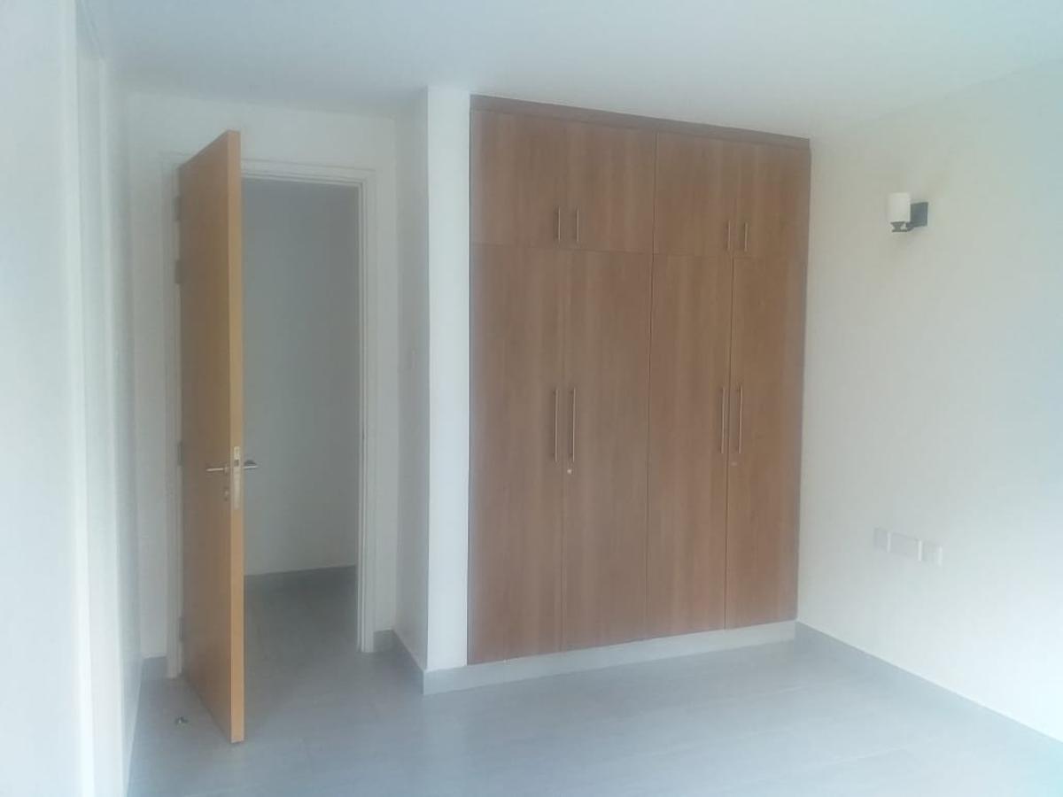 2 Bed Apartment with En Suite in Lavington - 7