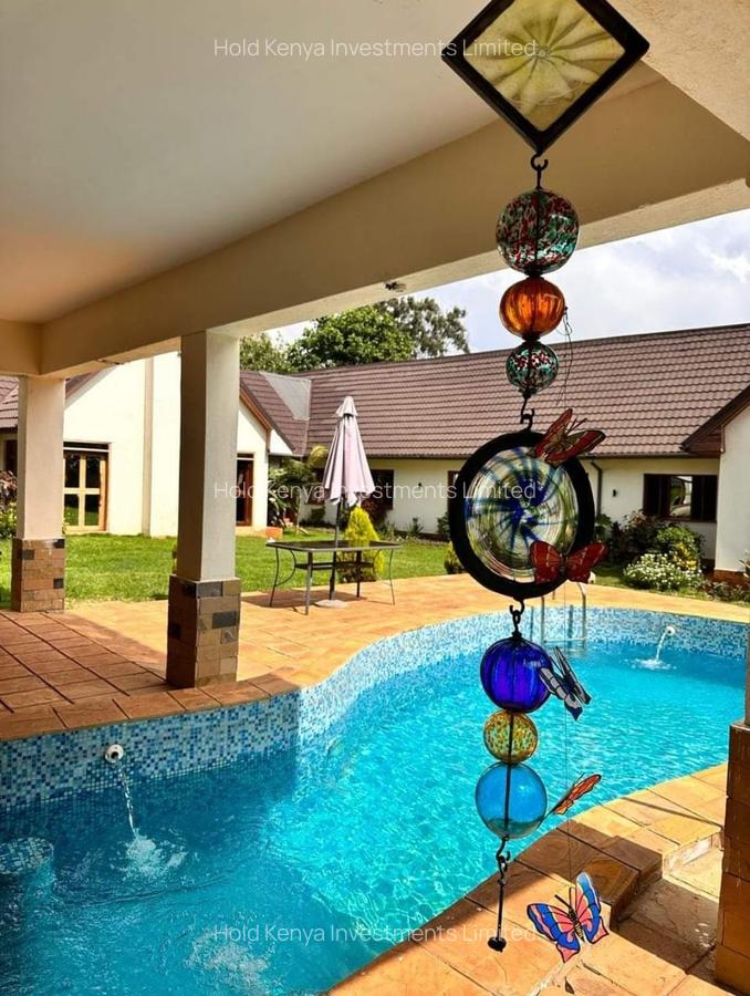 6 Bed House with En Suite at Ridgeways Road - 2