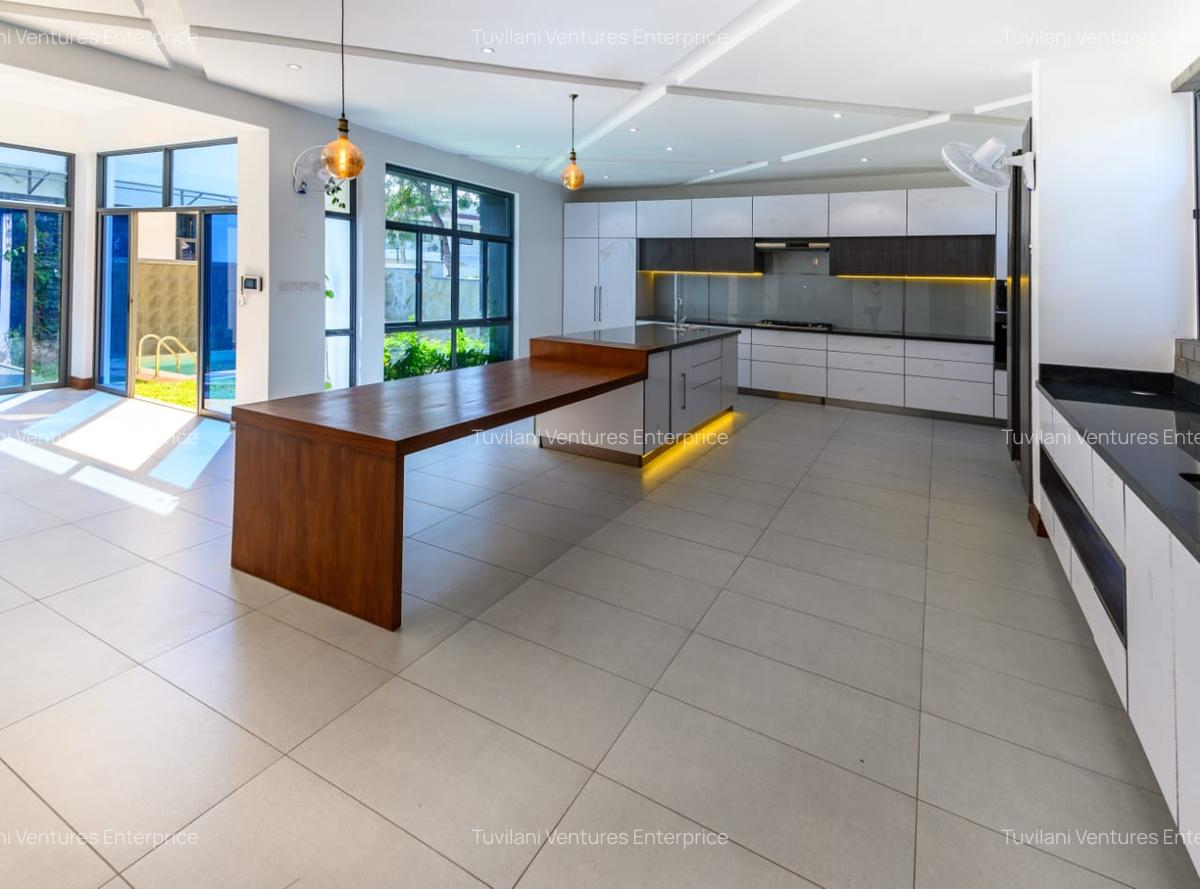 4 Bed Villa with En Suite at Nyali Mombasa - 5