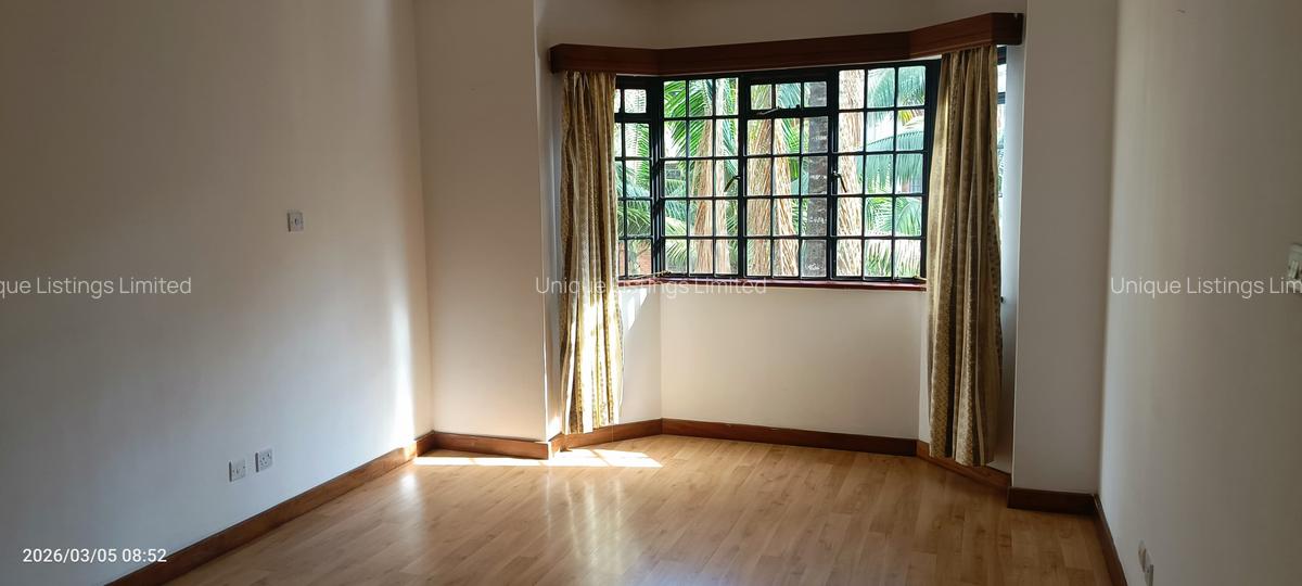 3 Bed Apartment with Swimming Pool in Spring Valley - 5