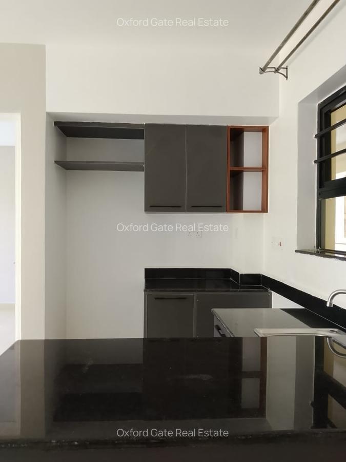 Serviced 2 Bed Apartment with En Suite at Kirawa Road - 11