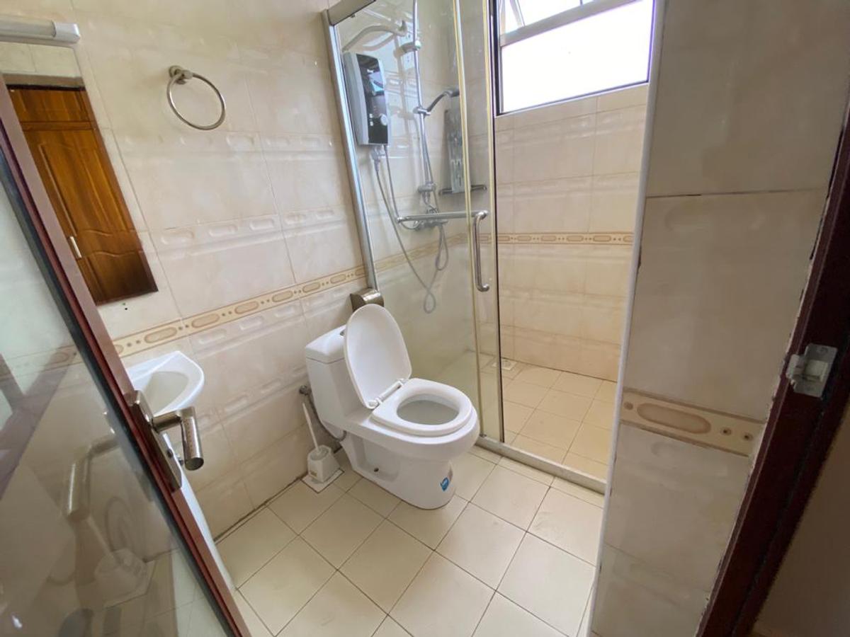 8 Bed Apartment with En Suite in Lavington - 8