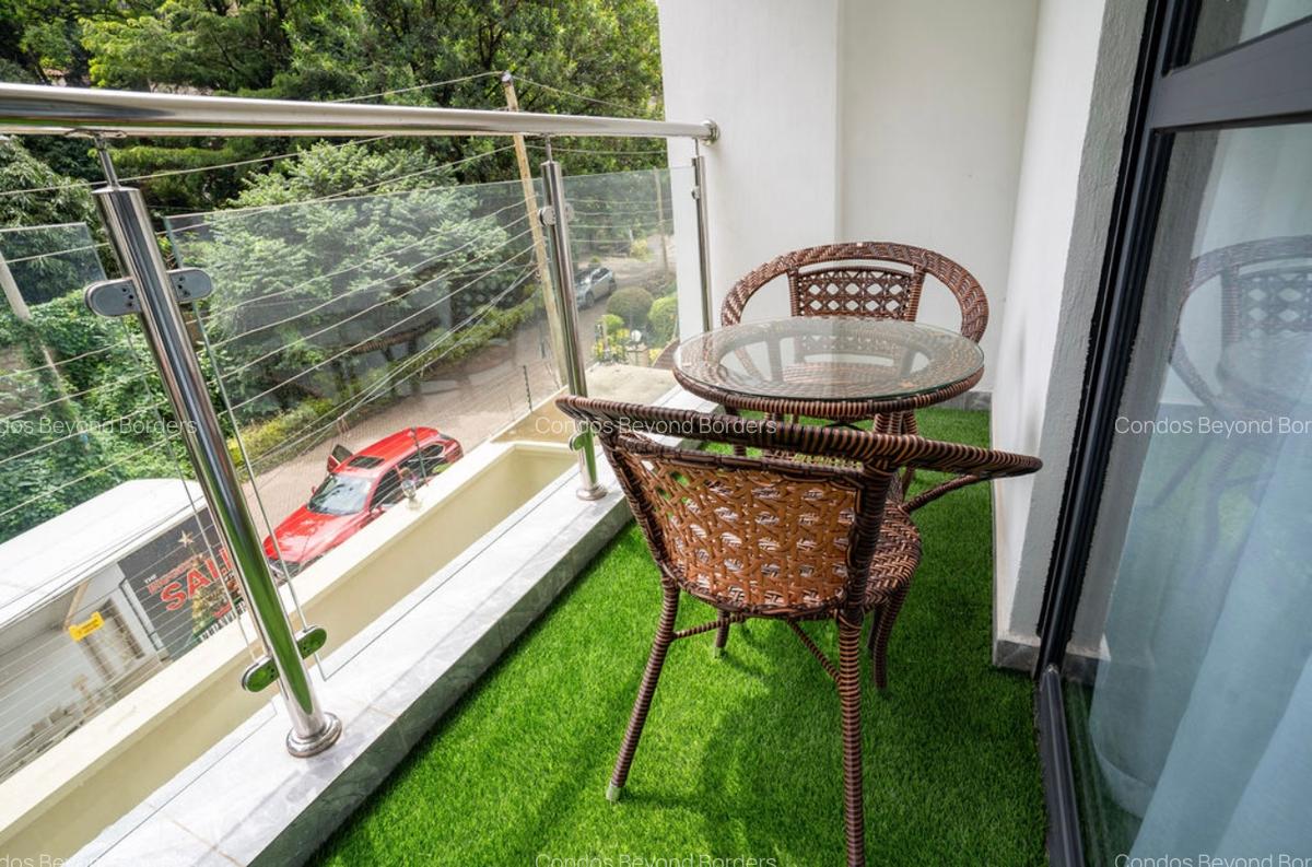 Serviced 2 Bed Apartment with En Suite at Riverside Drive - 17