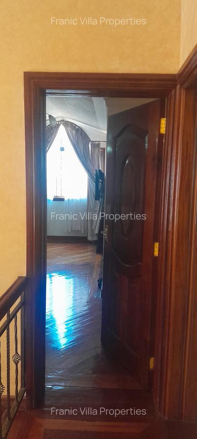 4 Bed Townhouse with En Suite at Runda - 15