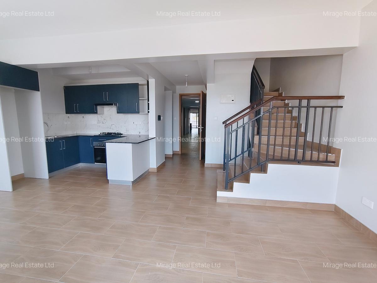 2 Bed Apartment with Swimming Pool in Garden Estate - 12