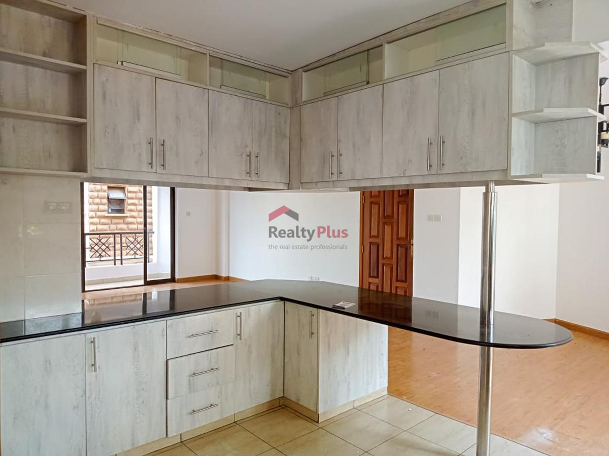 2 Bed Apartment with En Suite in Kilimani - 3