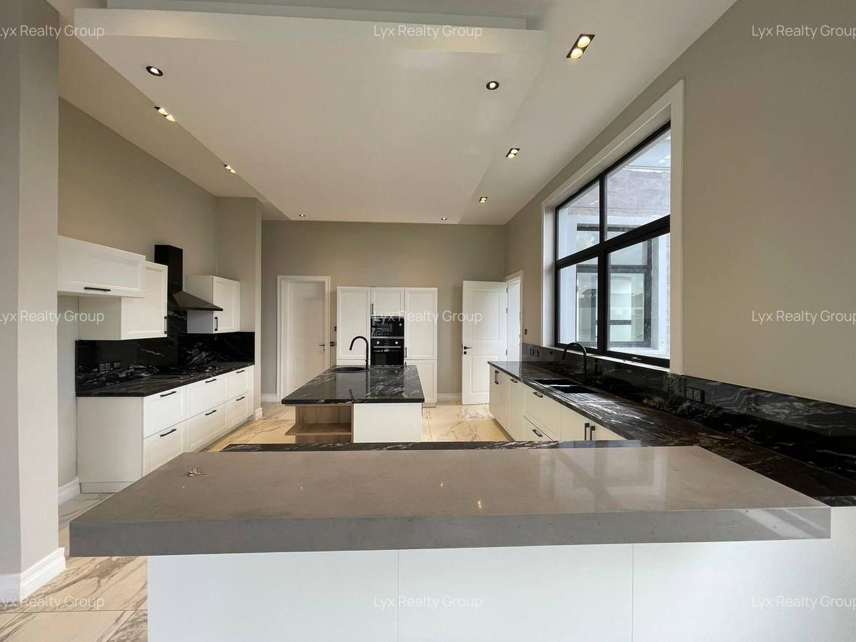 5 Bed Villa with En Suite in Loresho - 4