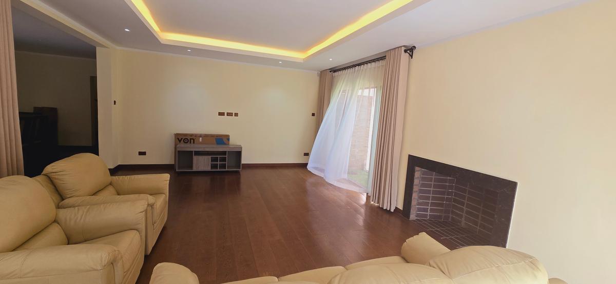 5 Bed Townhouse with En Suite at Convent Drive - 7