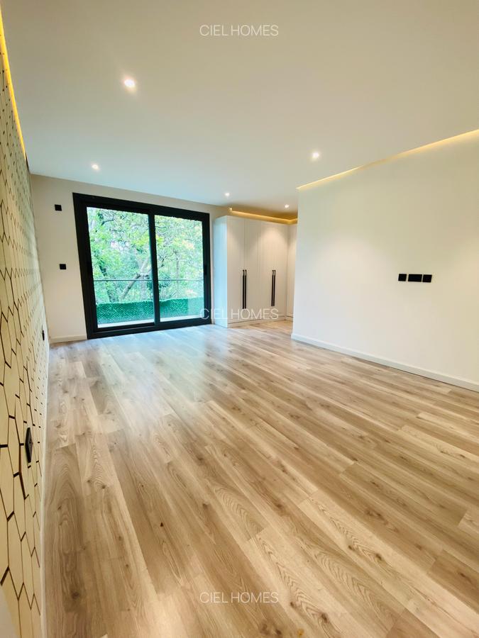 5 Bed Villa with En Suite at Chalbi Drive - 11