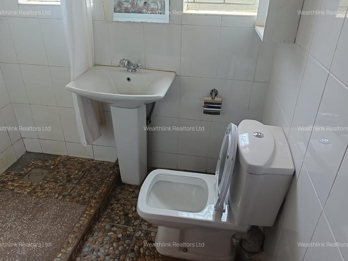 4 Bed House with En Suite at Kwaheri - 9