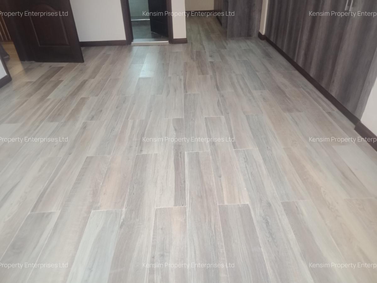 5 Bed Townhouse with En Suite in Lavington - 10