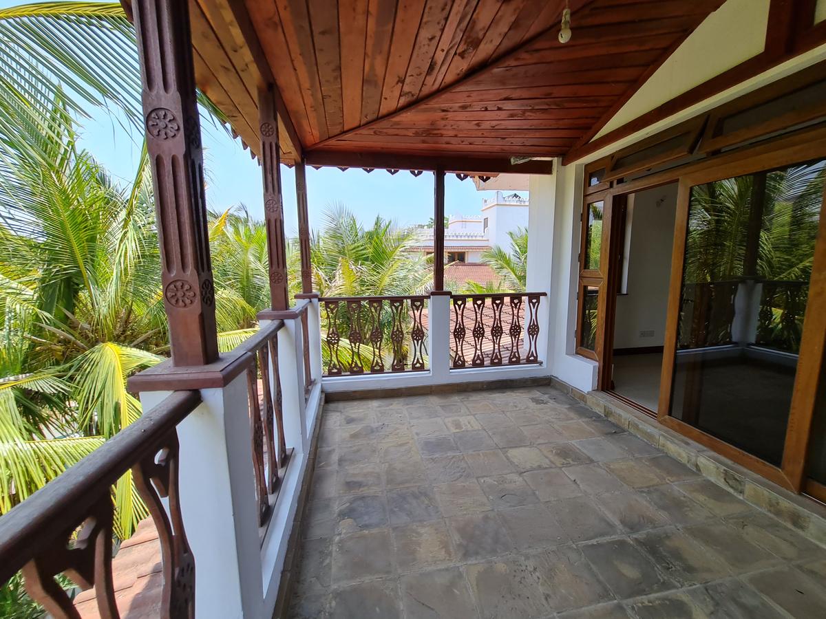 4 Bed Townhouse with En Suite in Nyali Area - 11