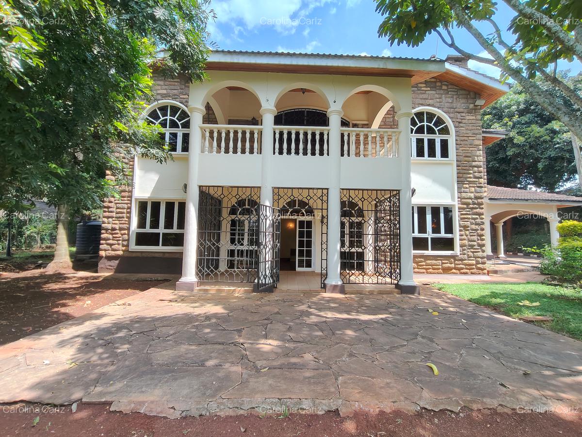 4 Bed House with En Suite at Hill View - 2