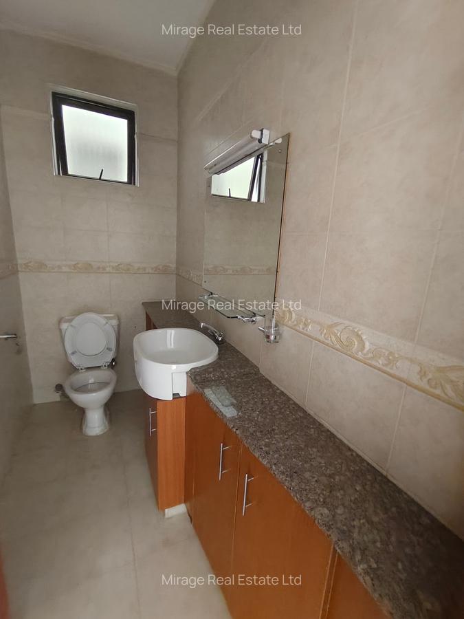3 Bed Apartment with En Suite in Kilimani - 16