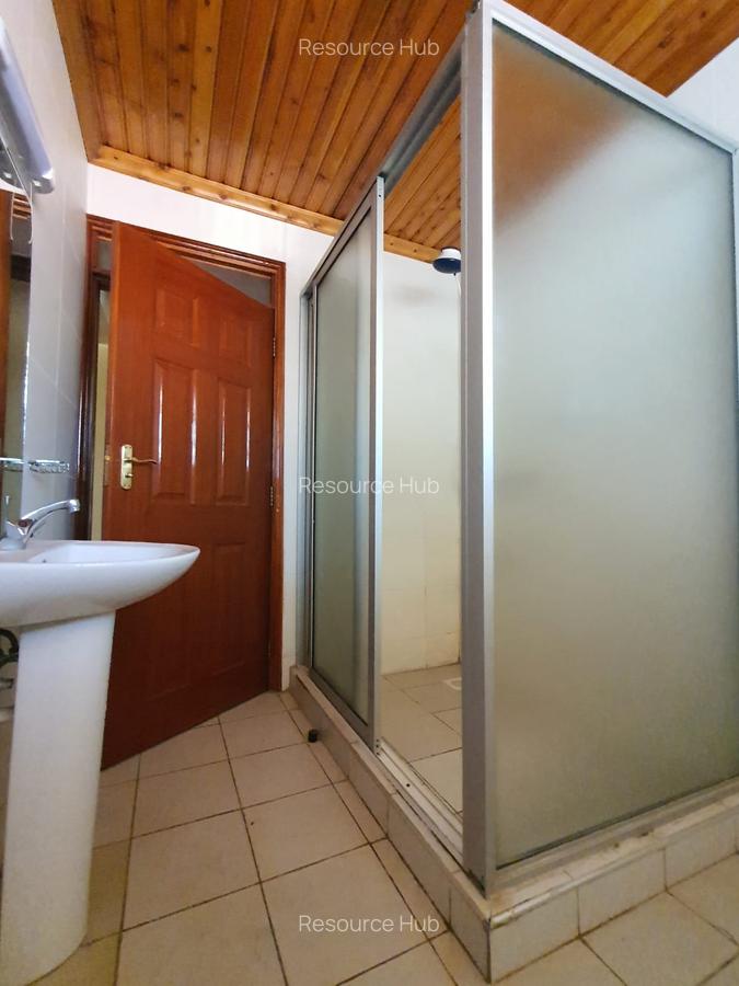 5 Bed House with En Suite at Nyari - 9