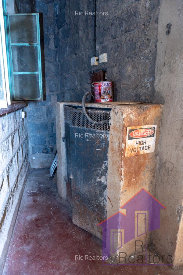 10,000 ft² Warehouse at Maragua Town - 13