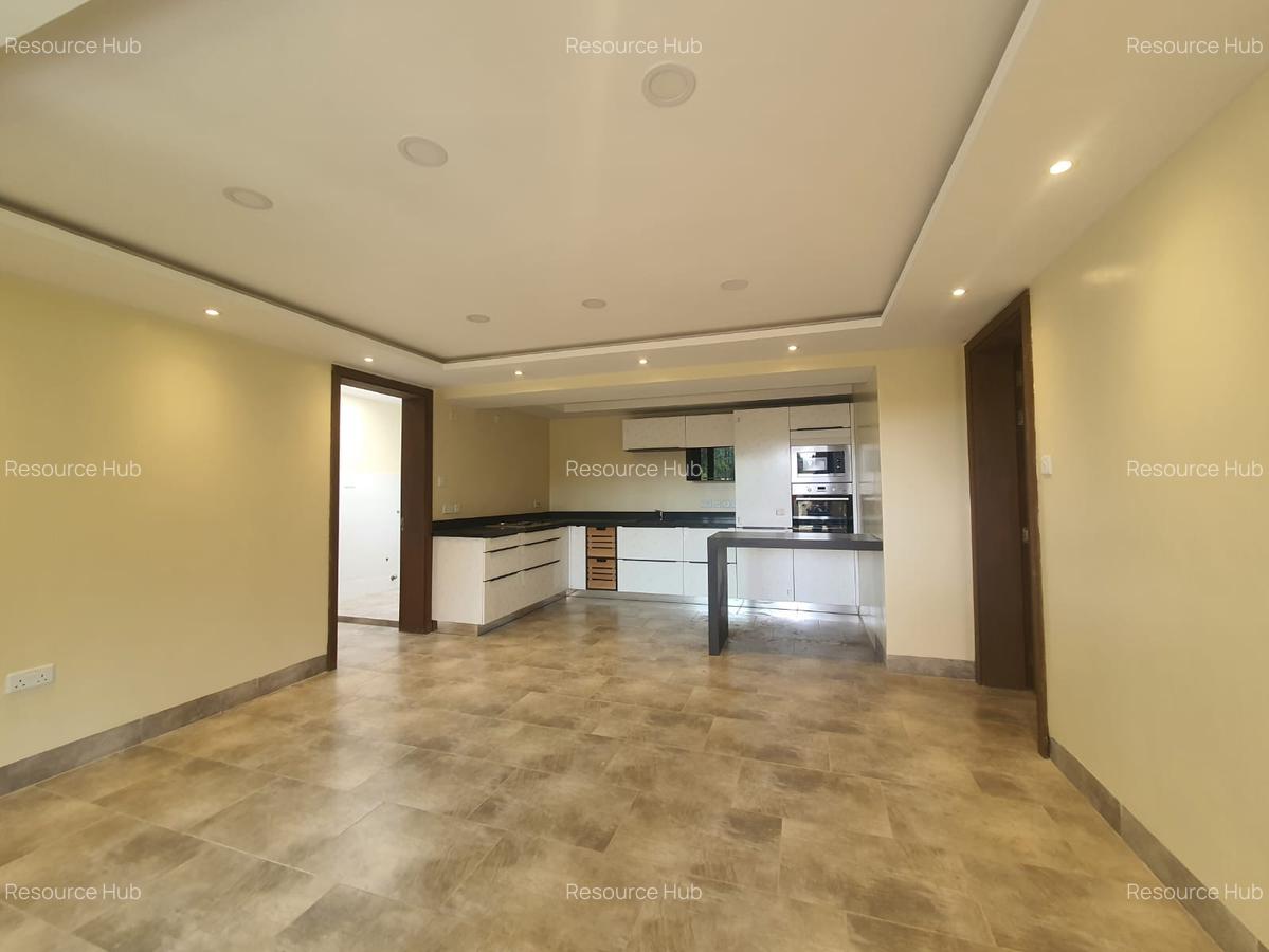 1 Bed Townhouse with Garden at Off Brook House Drive - 7