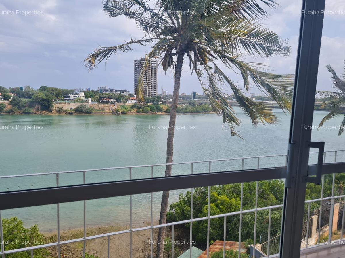 3 Bed Apartment in Tudor - 4