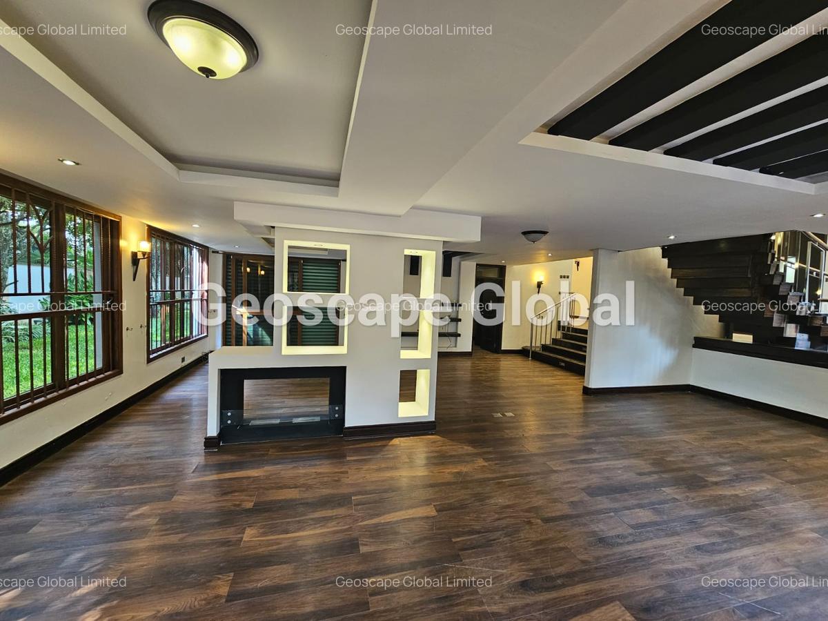 5 Bed House with En Suite in Kyuna - 3