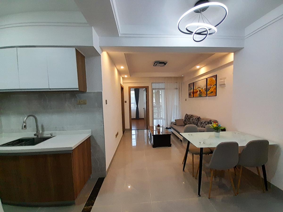 2 Bed Apartment with En Suite at Ole Dume Road - 4