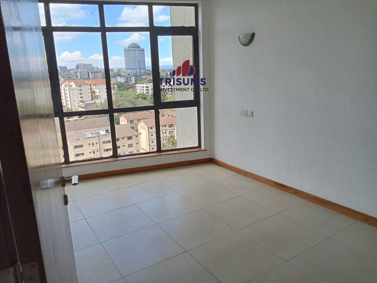 2 Bed Apartment with En Suite in Rhapta Road - 5