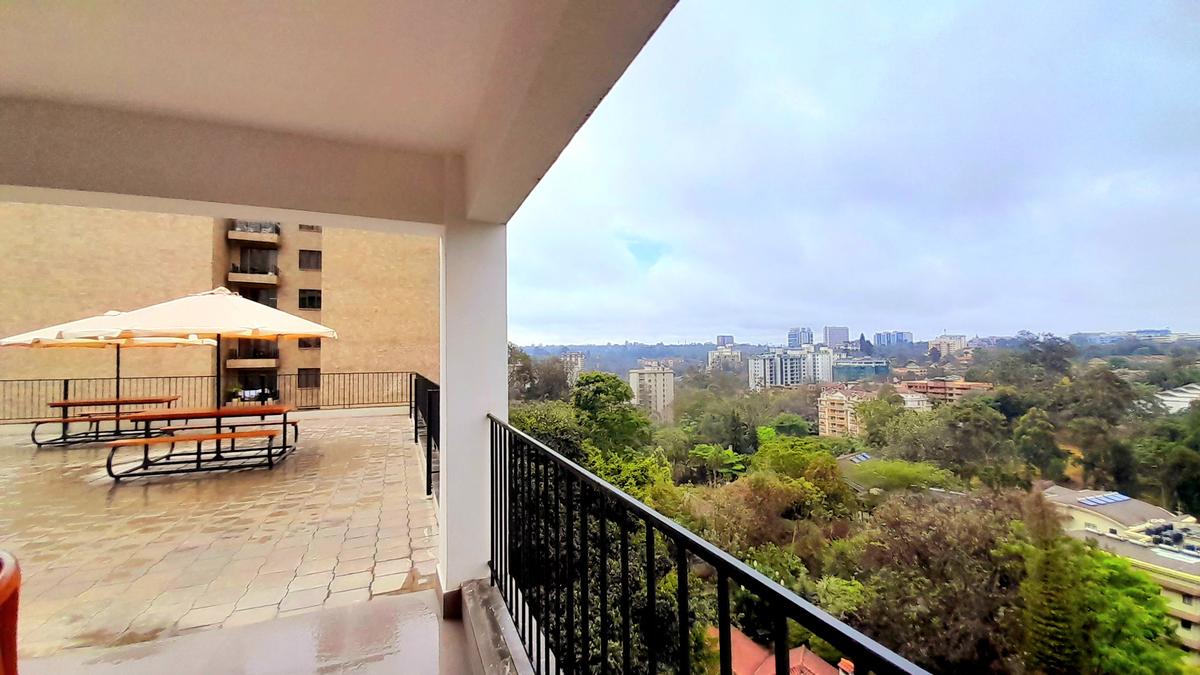 2 Bed Apartment with En Suite at Riverside Dr - 14