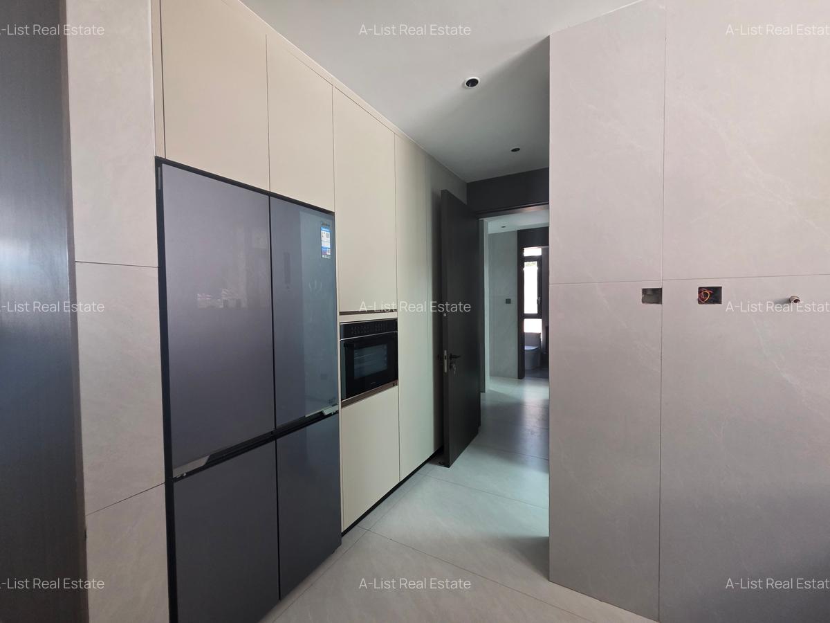 5 Bed Villa with En Suite at Jacaranda Avenue - 13