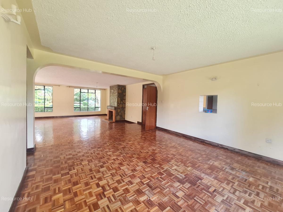 6 Bed House with En Suite at Hardy Area - 9
