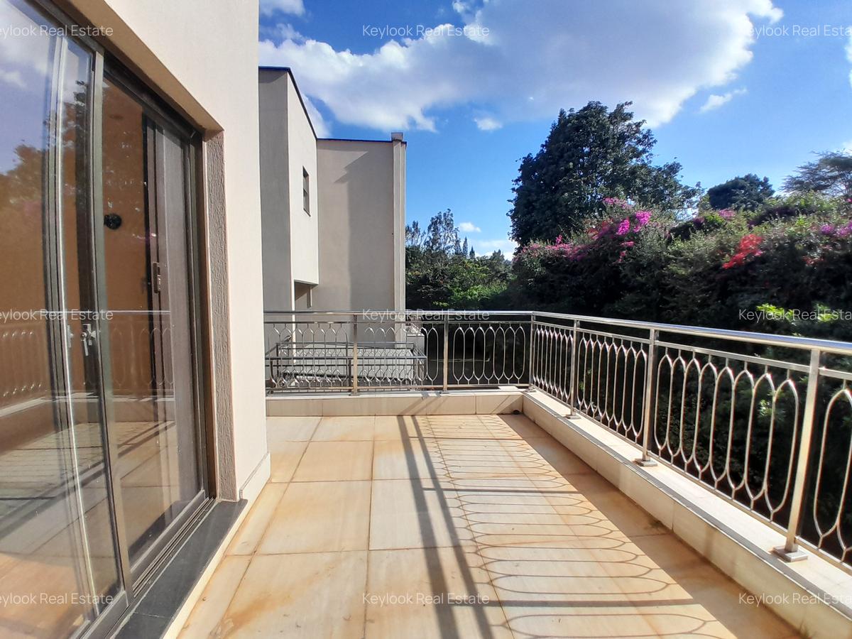 5 Bed Villa with En Suite at Lavington - 11