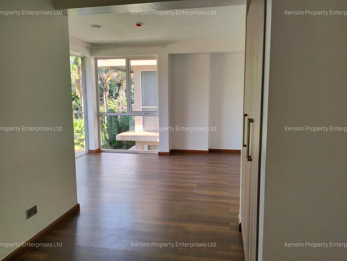 4 Bed Townhouse with En Suite in Lavington - 18