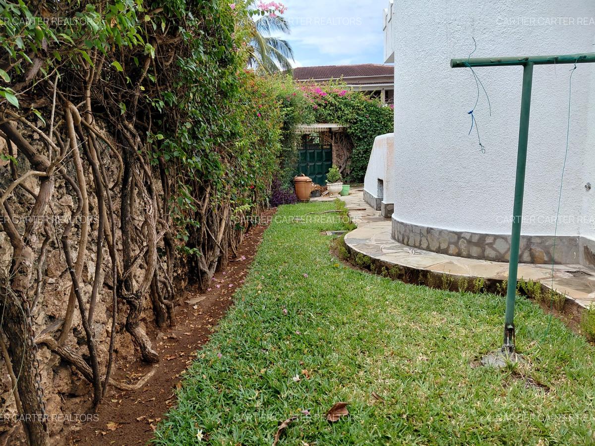 4 Bed Villa with En Suite in Watamu - 6