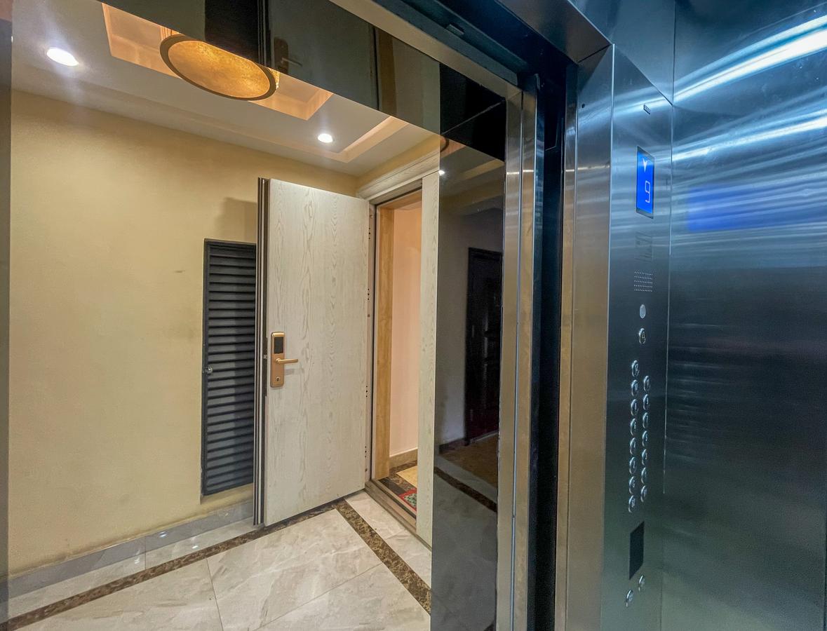 4 Bed Apartment with En Suite in Lavington - 6