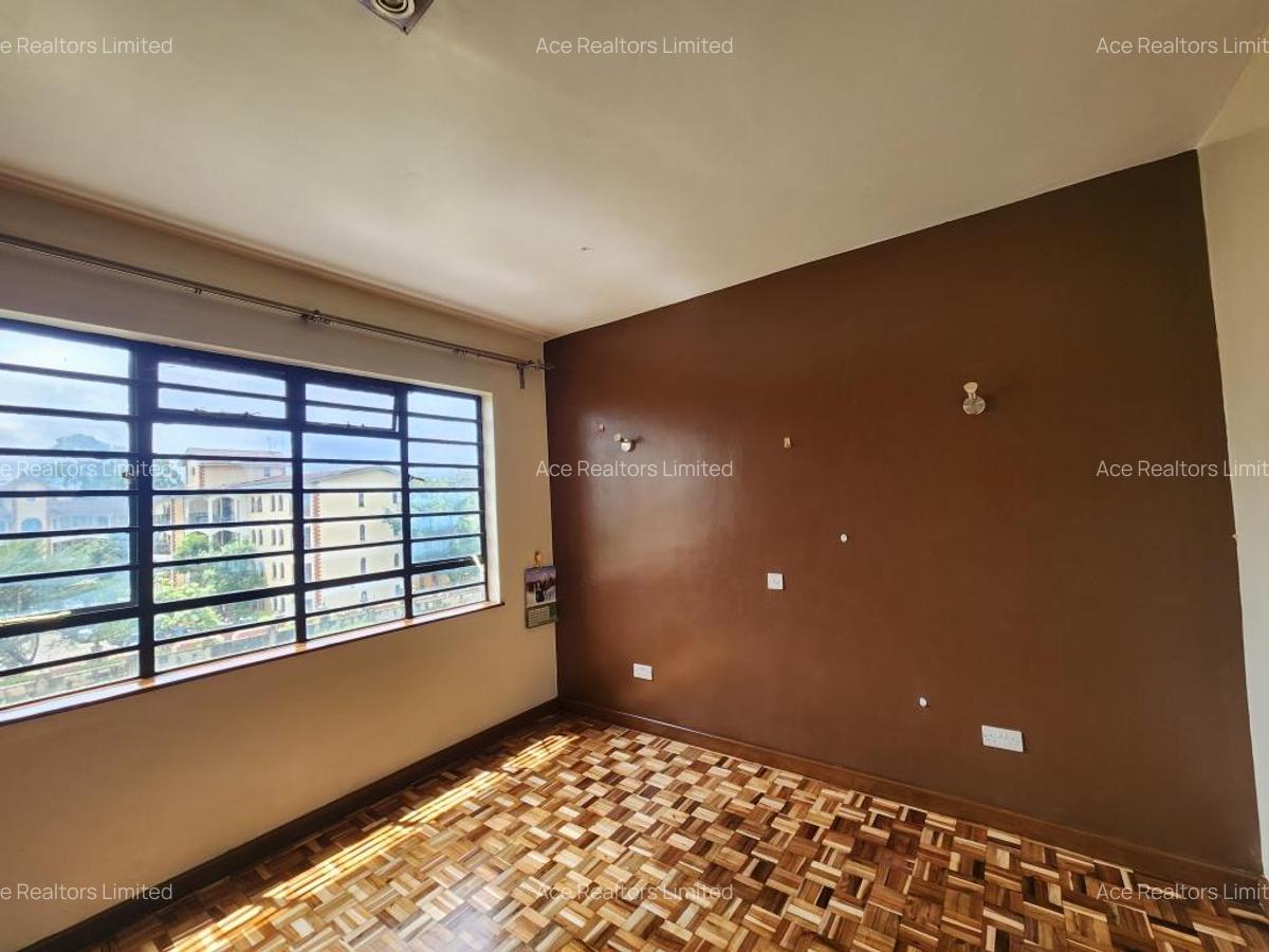 3 Bed Apartment with En Suite at State House Road - 10