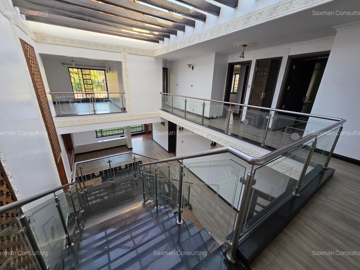 5 Bed Villa with En Suite in Runda - 5