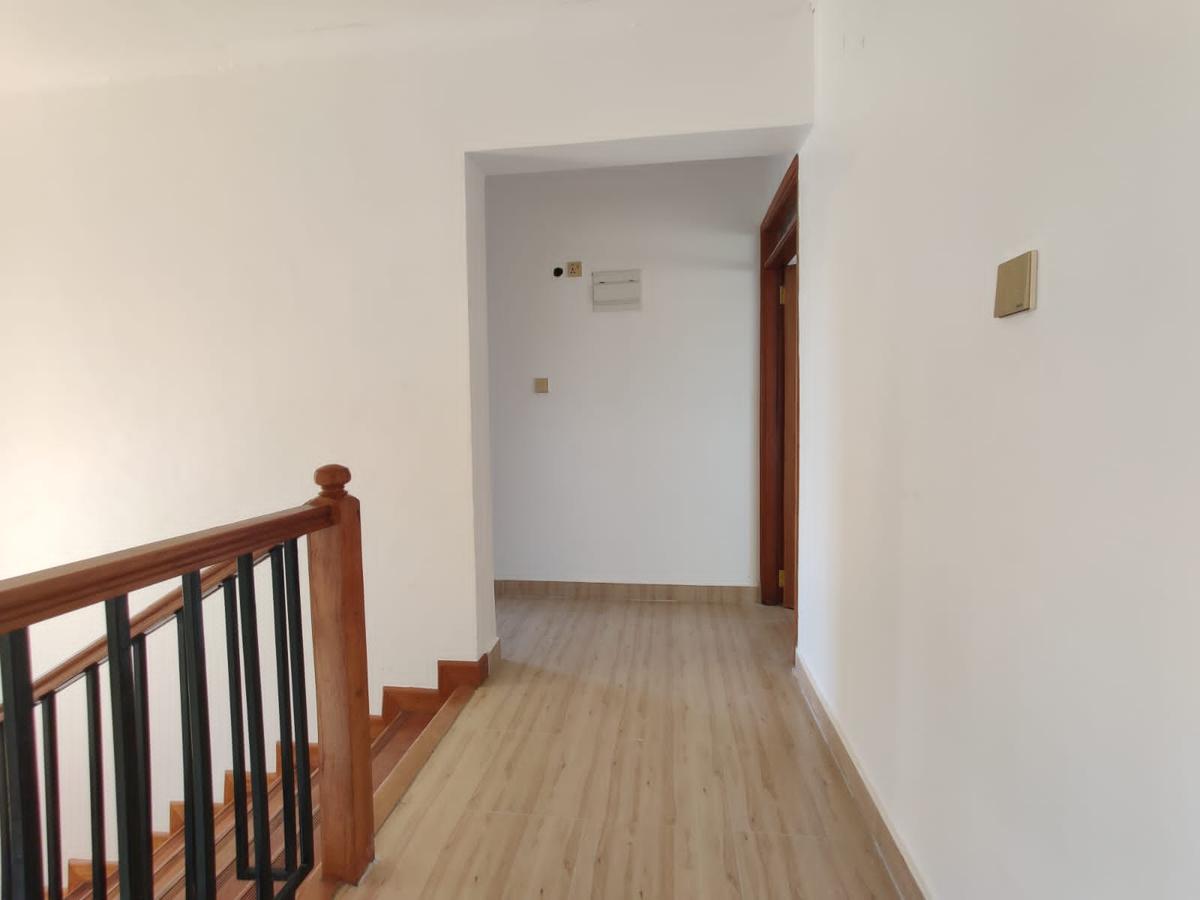 4 Bed Townhouse with En Suite at Kamangu - 4