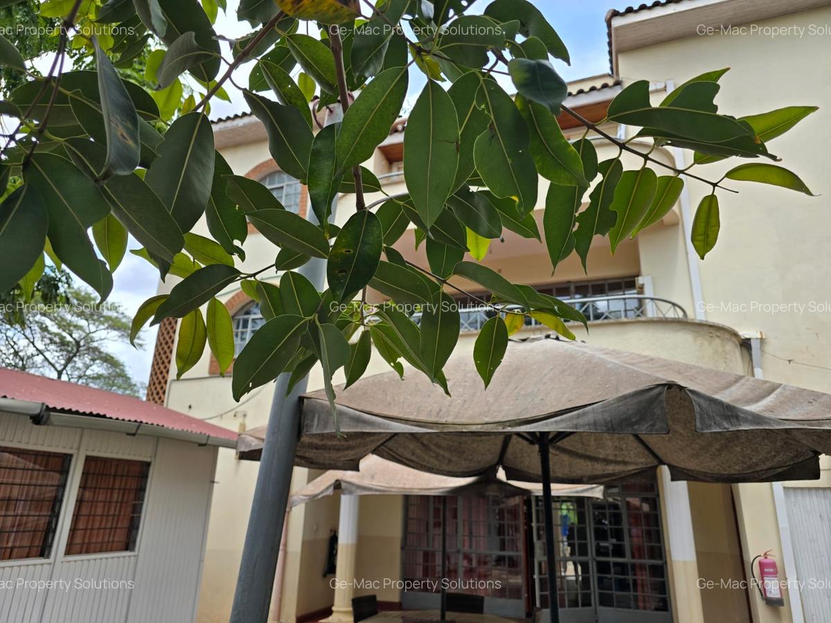 5 Bed House with En Suite in Gigiri - 8