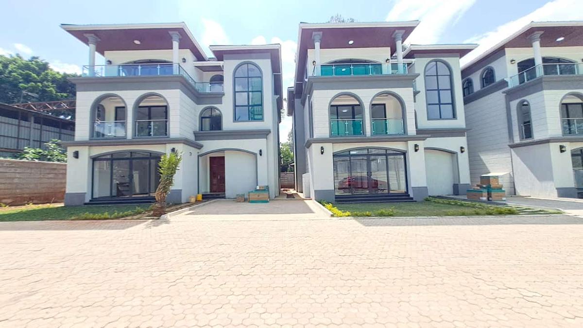 5 Bed Townhouse with En Suite in Lavington - 16