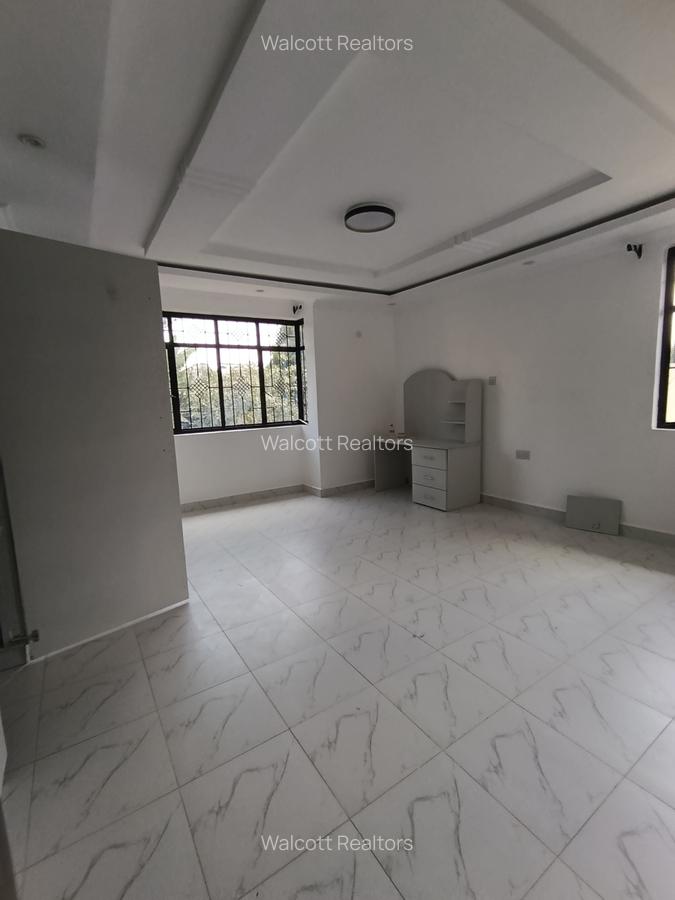 4 Bed Villa with En Suite at Muhuri Road - 9
