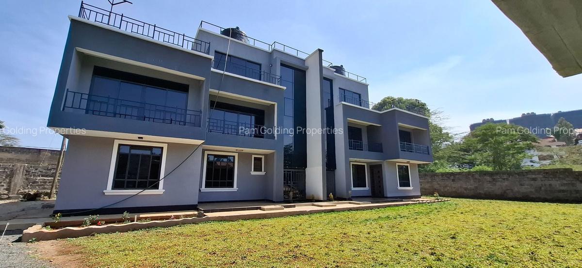 5 Bed House at Safari Park - 1