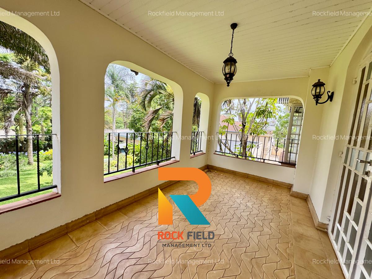 4 Bed Townhouse with En Suite in Gigiri - 12