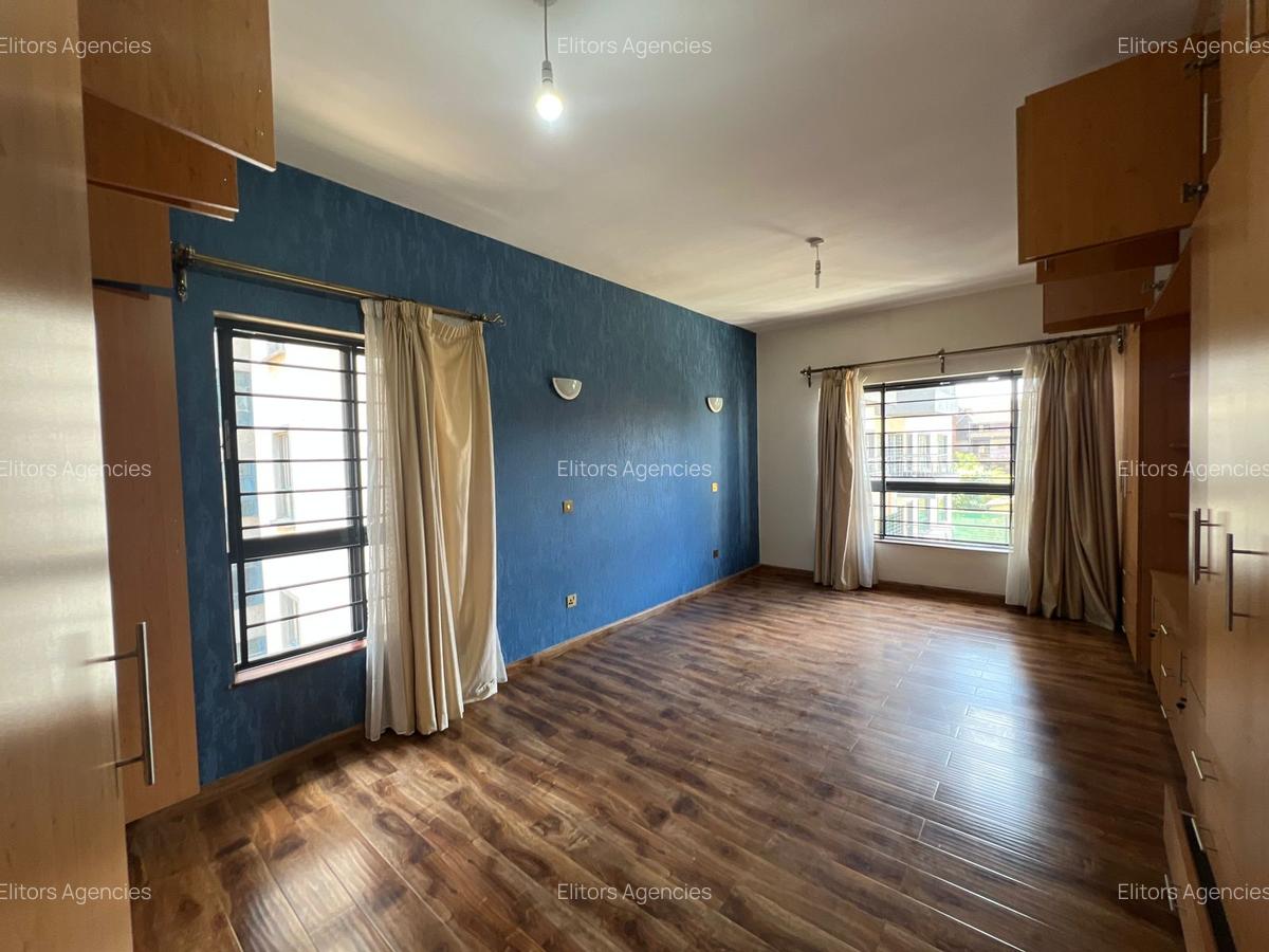 2 Bed Apartment with En Suite at Raphta Road - 14