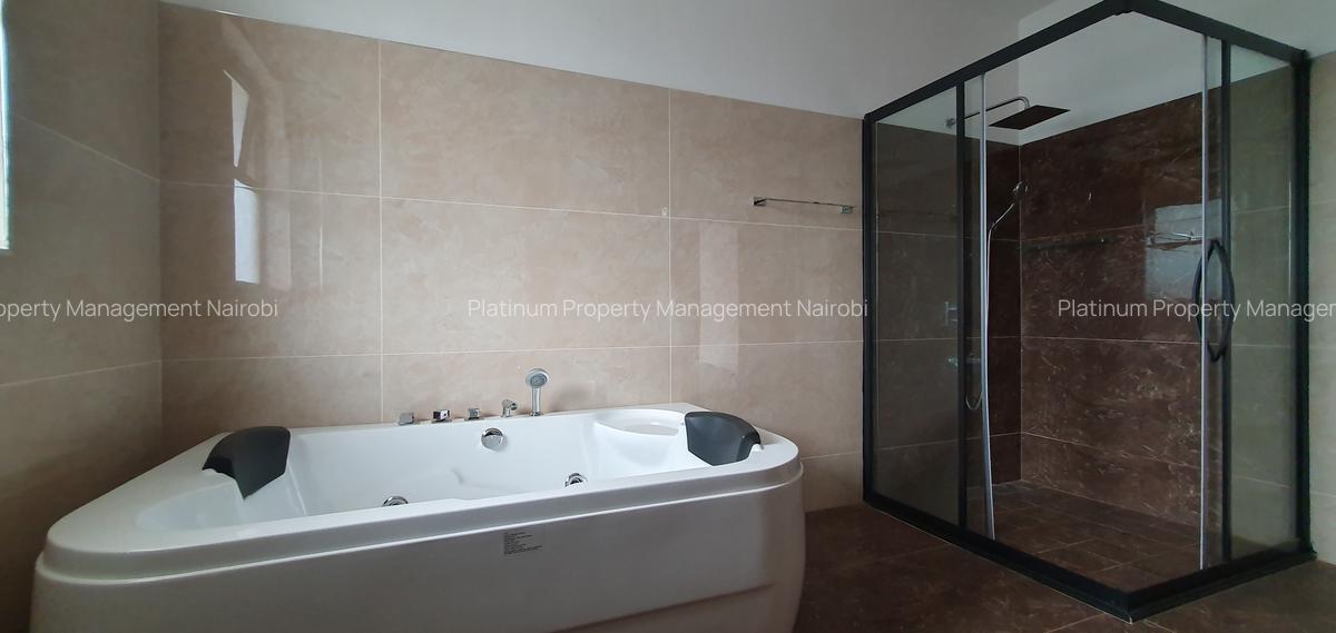 4 Bed Apartment with En Suite in General Mathenge - 15
