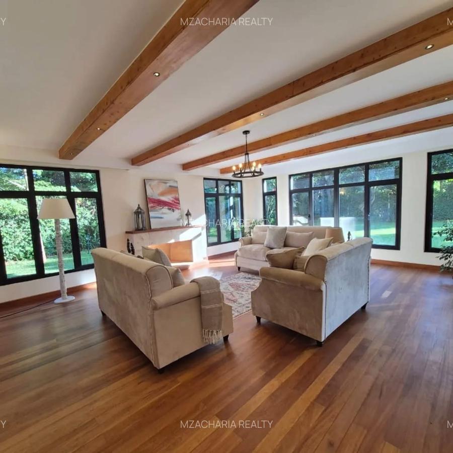 5 Bed Villa with En Suite in Runda - 4