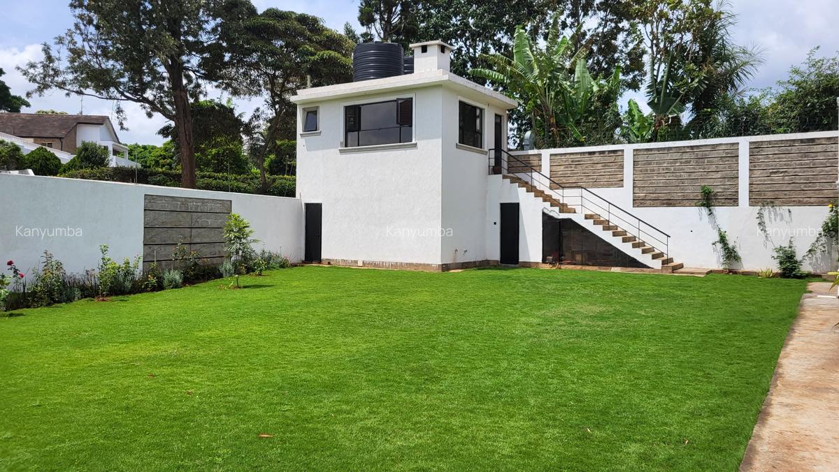 5 Bed House with En Suite at Runda - 16